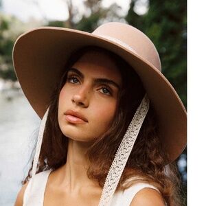 New! Lack of color peach rose bell hat